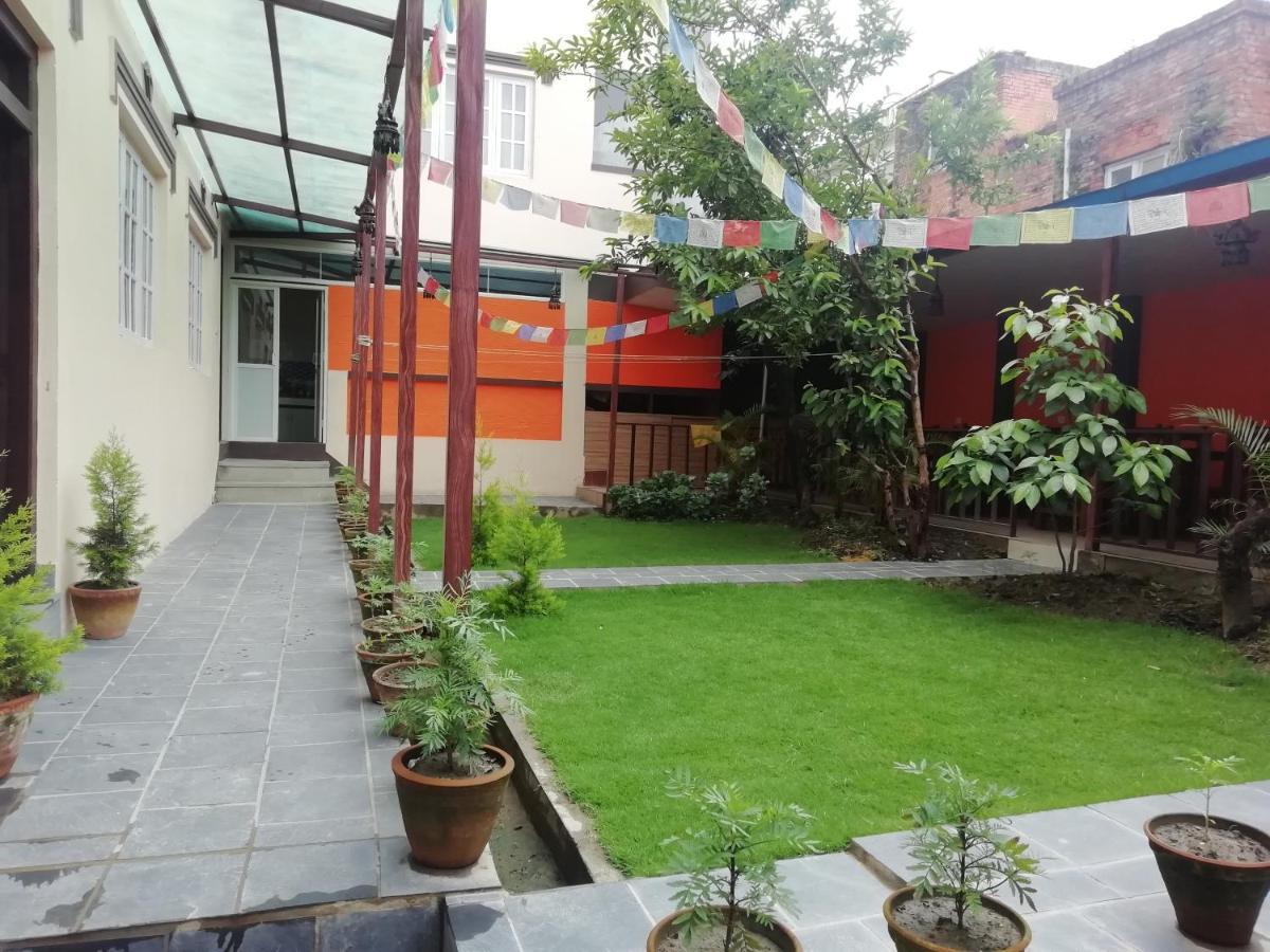 Hotel Chhimeki Catmandu Exterior foto