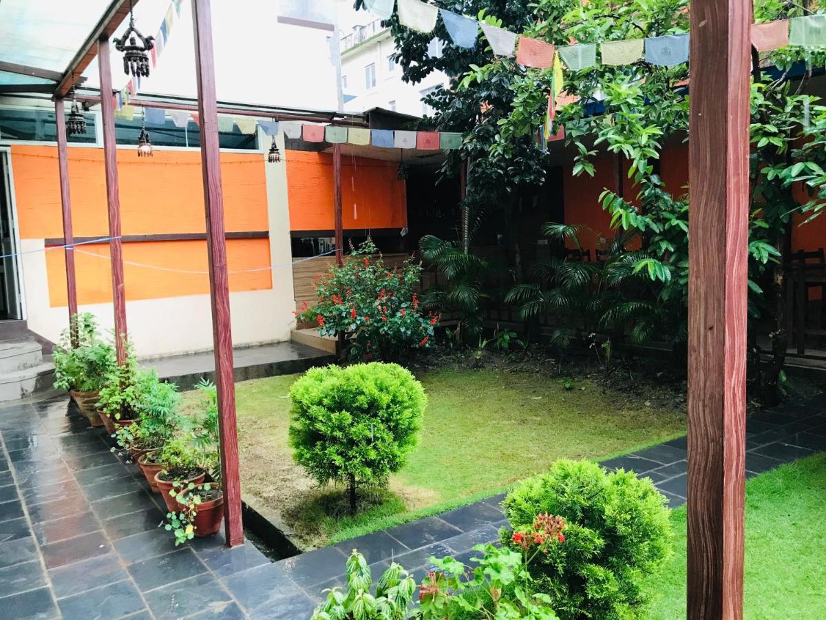 Hotel Chhimeki Catmandu Exterior foto