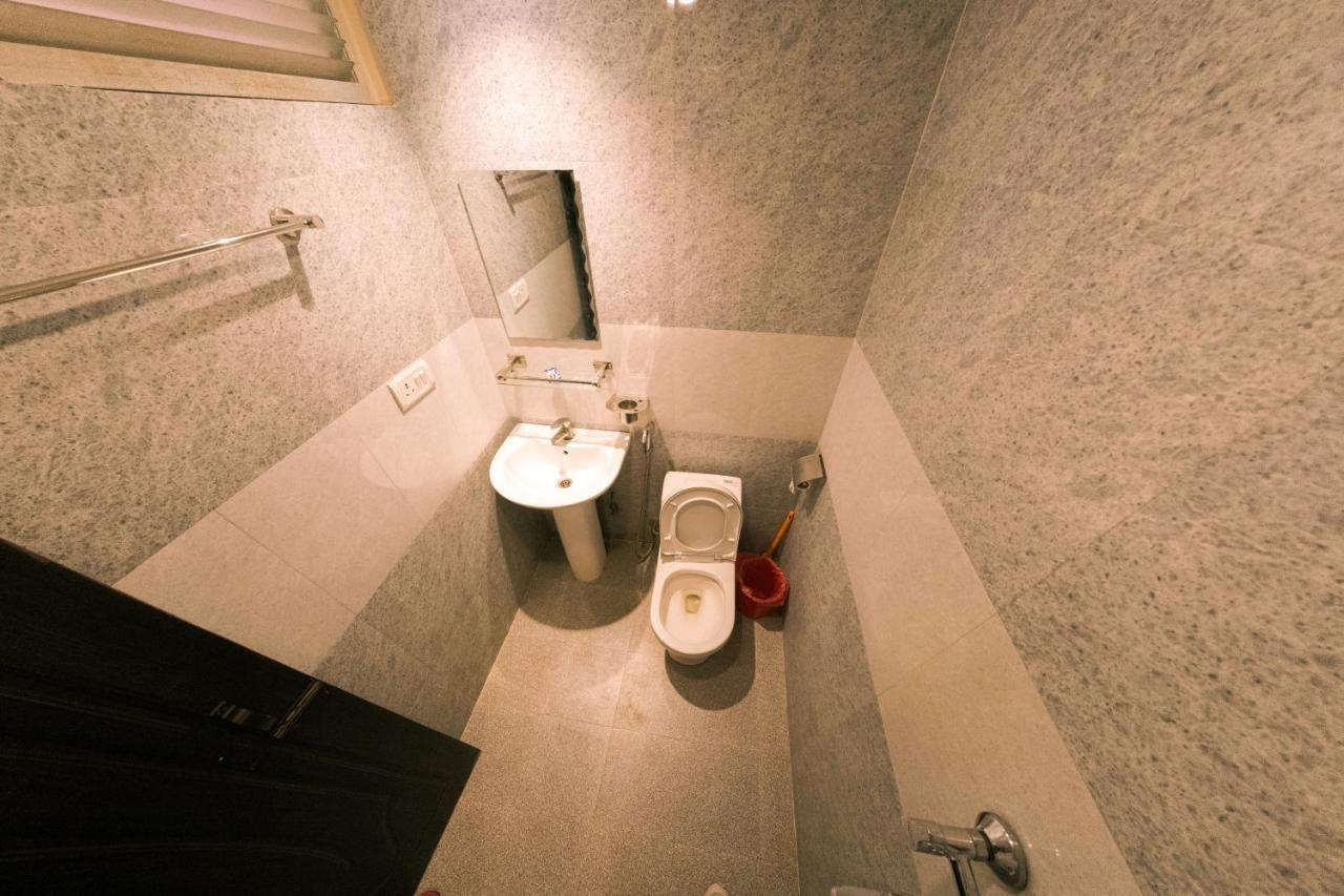 Hotel Chhimeki Catmandu Exterior foto